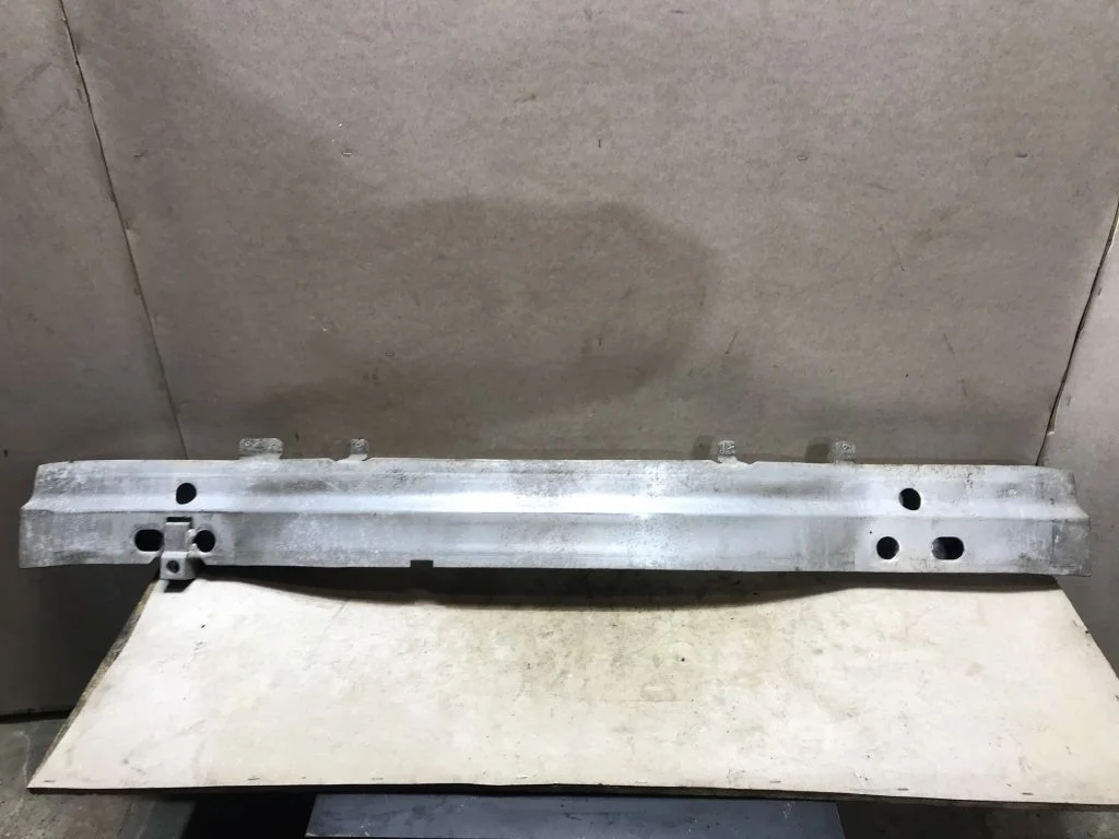 Усилитель заднего бампера BMW E65