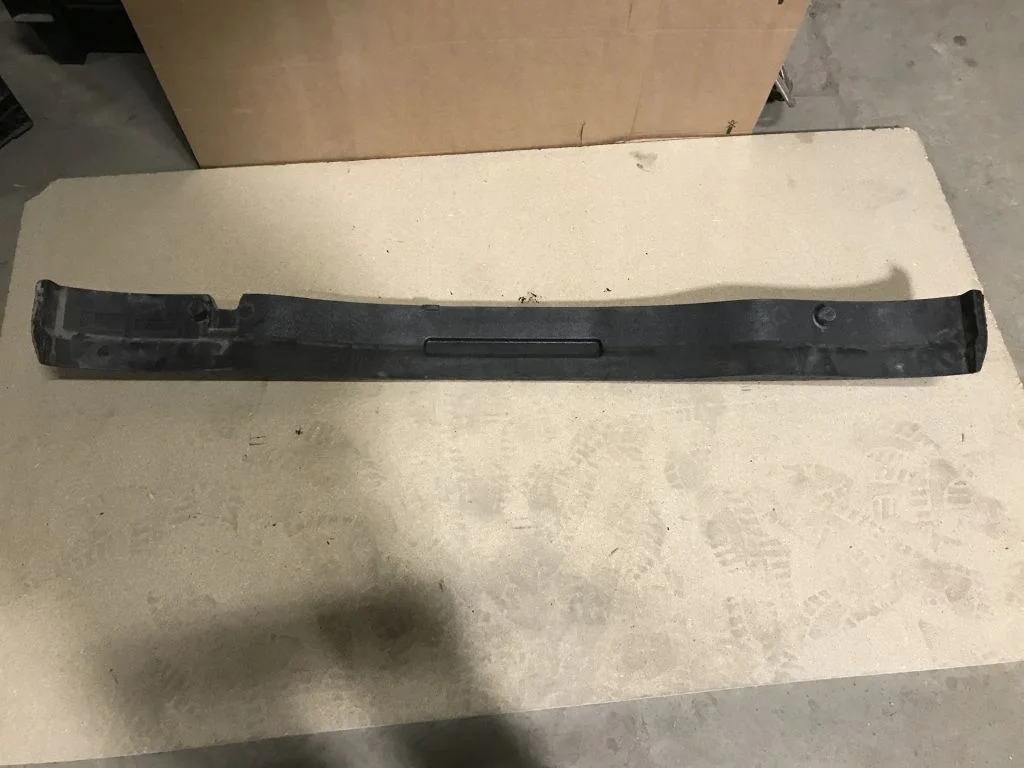 Наполнитель заднего бампера BMW 7 E65