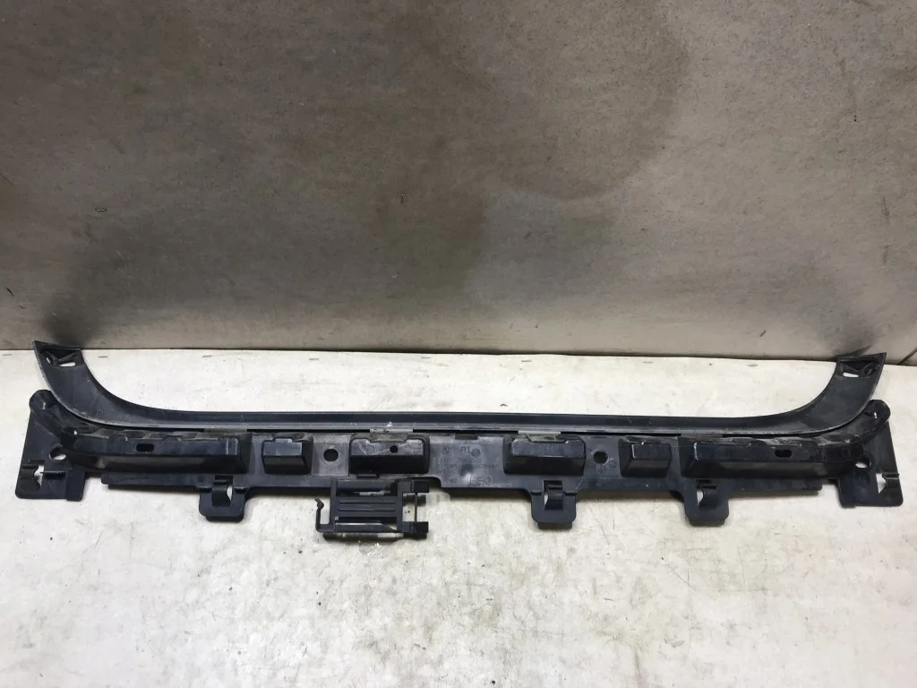 Кронштейн заднего бампера BMW E90 E91