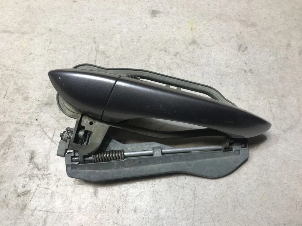 Ручка двери левая в сборе BMW E53