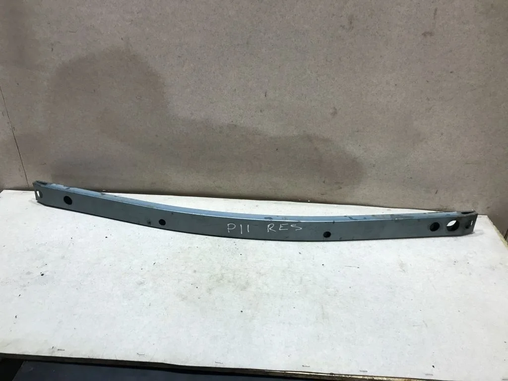 Усилитель передний Nissan Primera P11