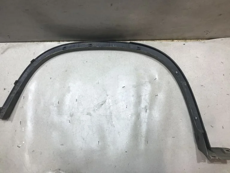 Накладка крыла задняя левая Nissan X-Trail T31
