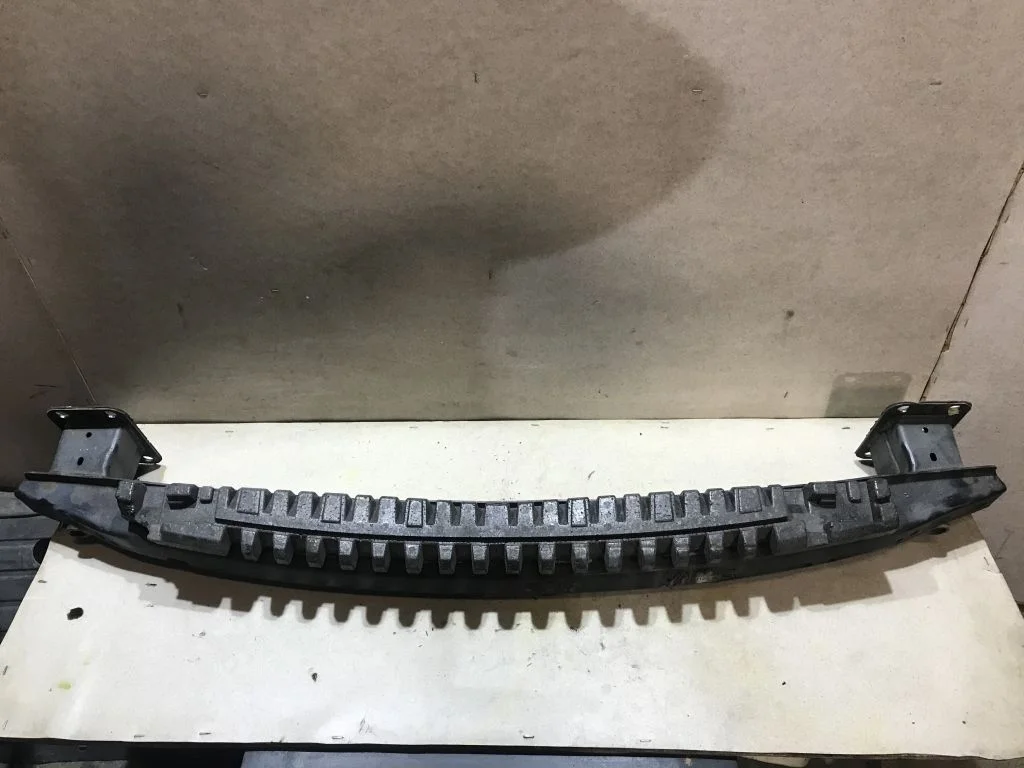 Усилитель заднего бампера VW Touareg