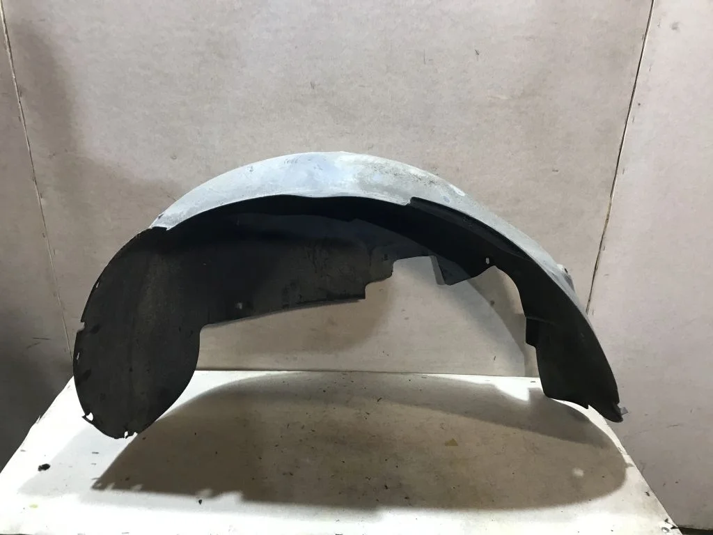 Локер задний правый VW Touareg  1