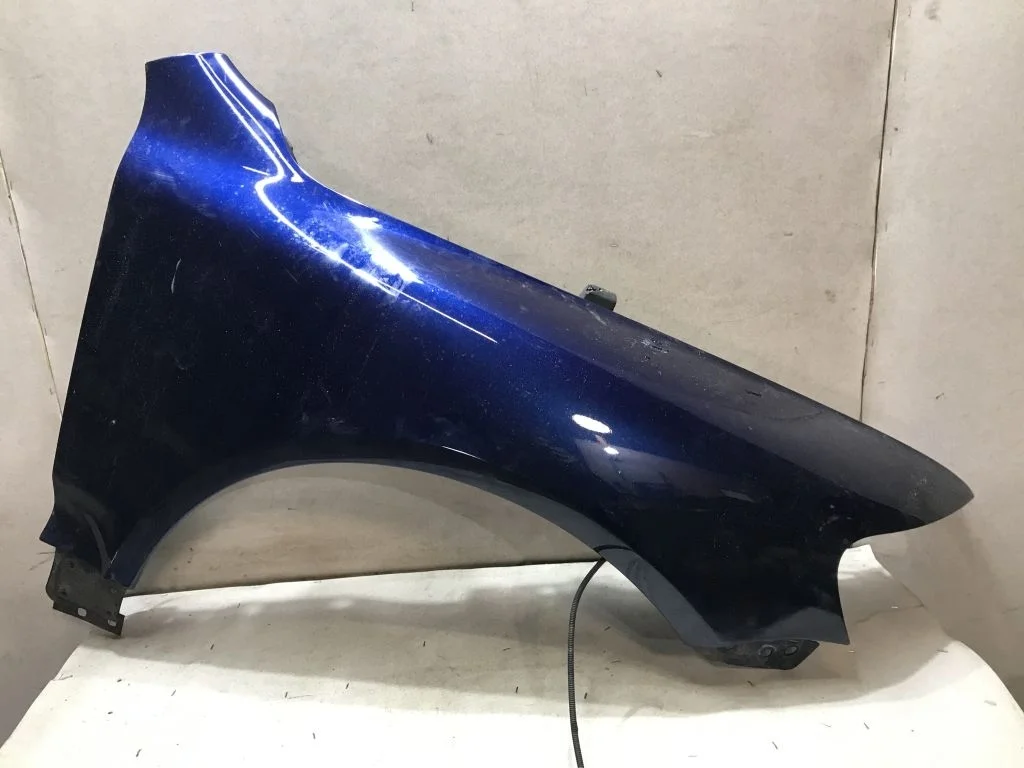 Крыло переднее правое VW Touareg 1