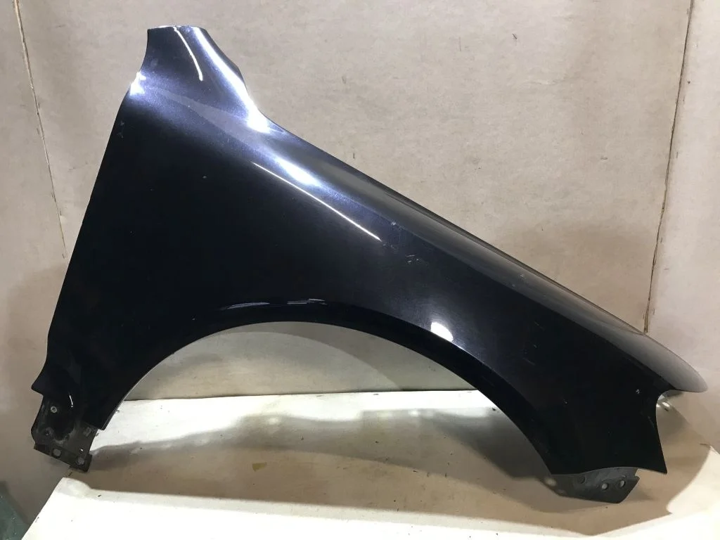 Крыло переднее правое VW Touareg 1