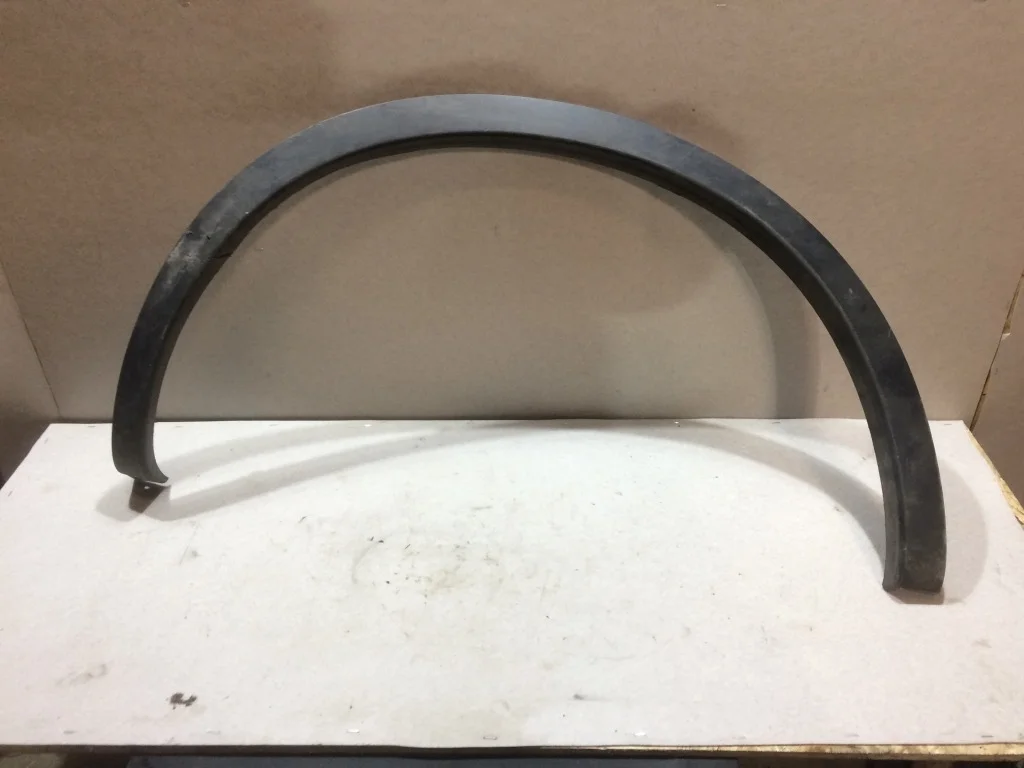 Накладка крыла задняя правая Nissan Qashqai J10