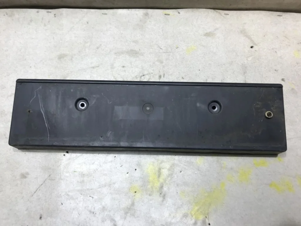 Накладка под номер Nissan Pathfinder R51M