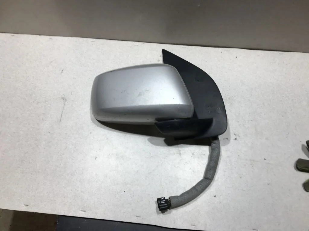 Зеркало правое Nissan Pathfinder R51