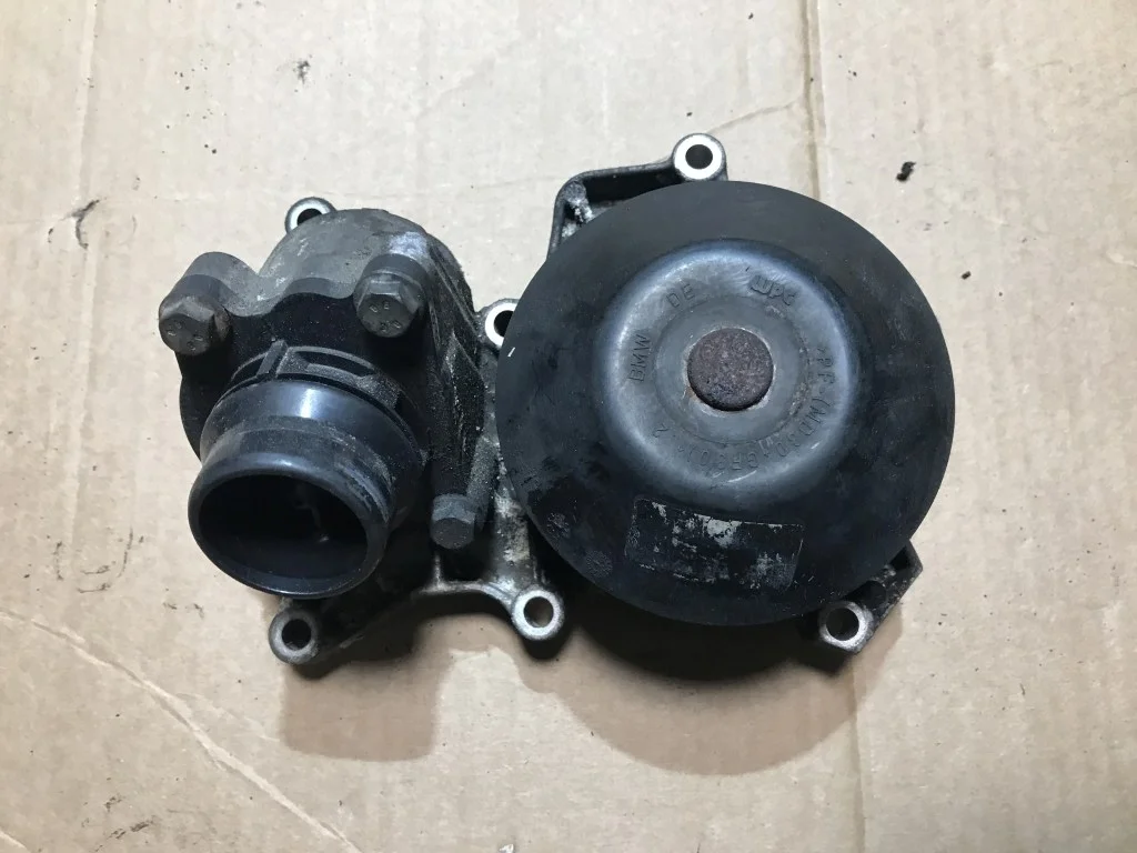 Помпа с термомтатом BMW E90 N47