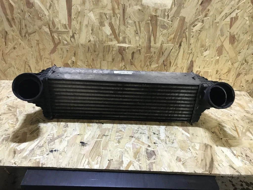 Интеркулер с дефектом X5 E70