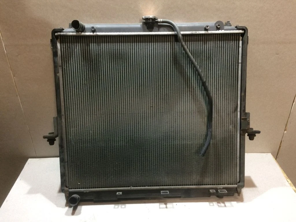 Радиатор охлаждения Nissan Navara D40