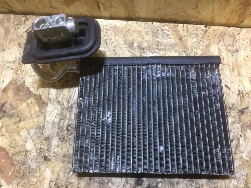 Испаритель кондиционера BMW Х5 E70