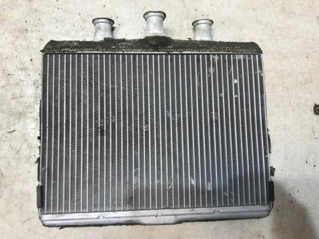 Радиатор отопителя (печки) BMW E65