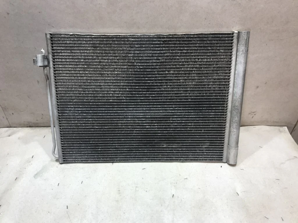 Радиатор кондиционера BMW X5 E70