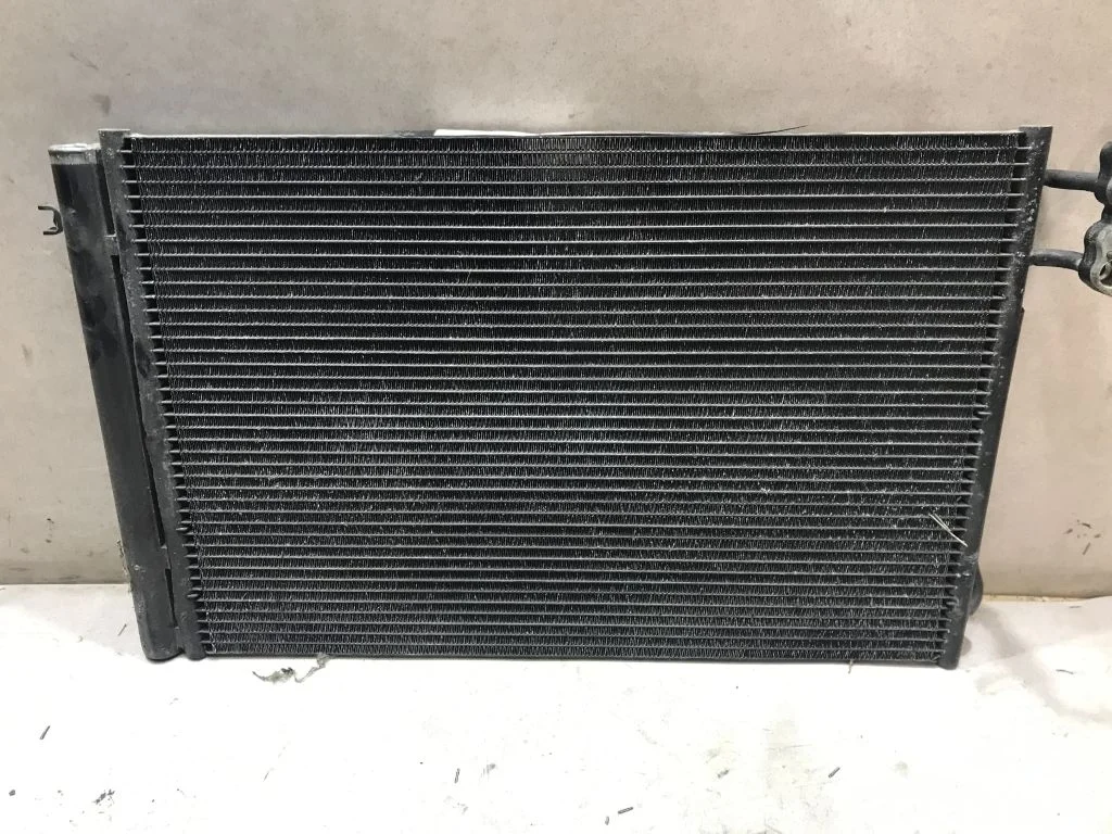Радиатор кондиционера BMW E87 E90 E84
