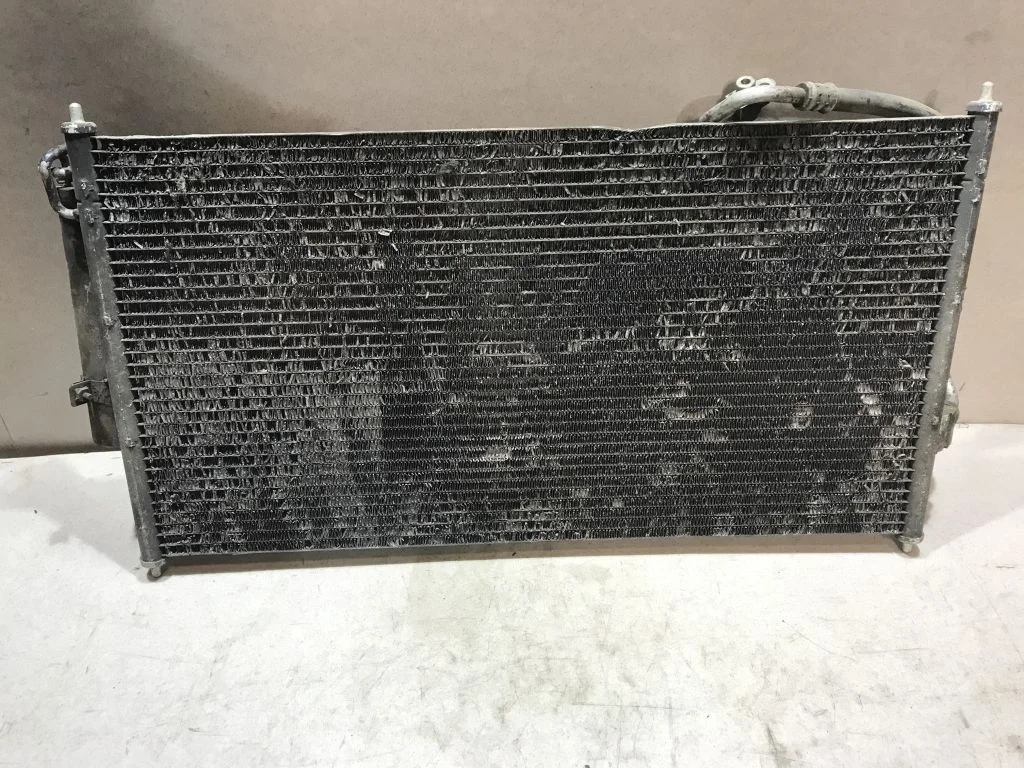 Радиатор кондиционера Nissan X-Trail  T30