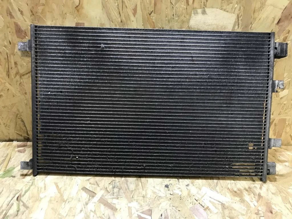 Радиатор кондиционера Nissan Qashqai J10  HR16