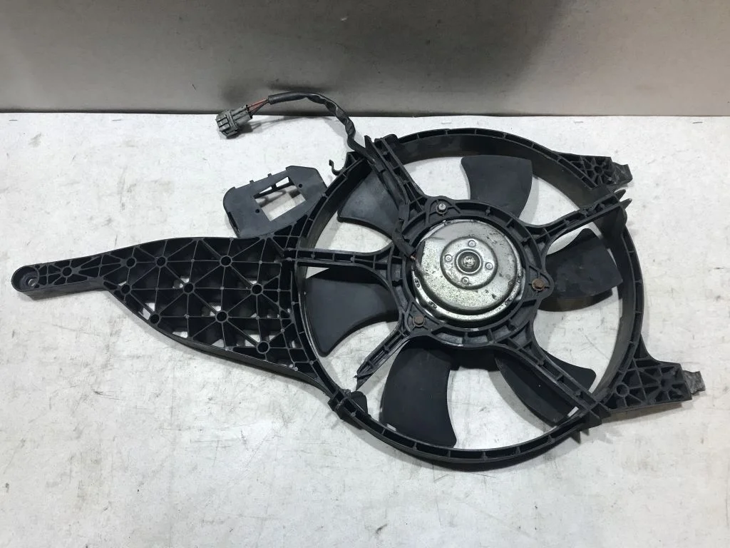 Вентилятор кондиционера Pathfinder R51  YD25