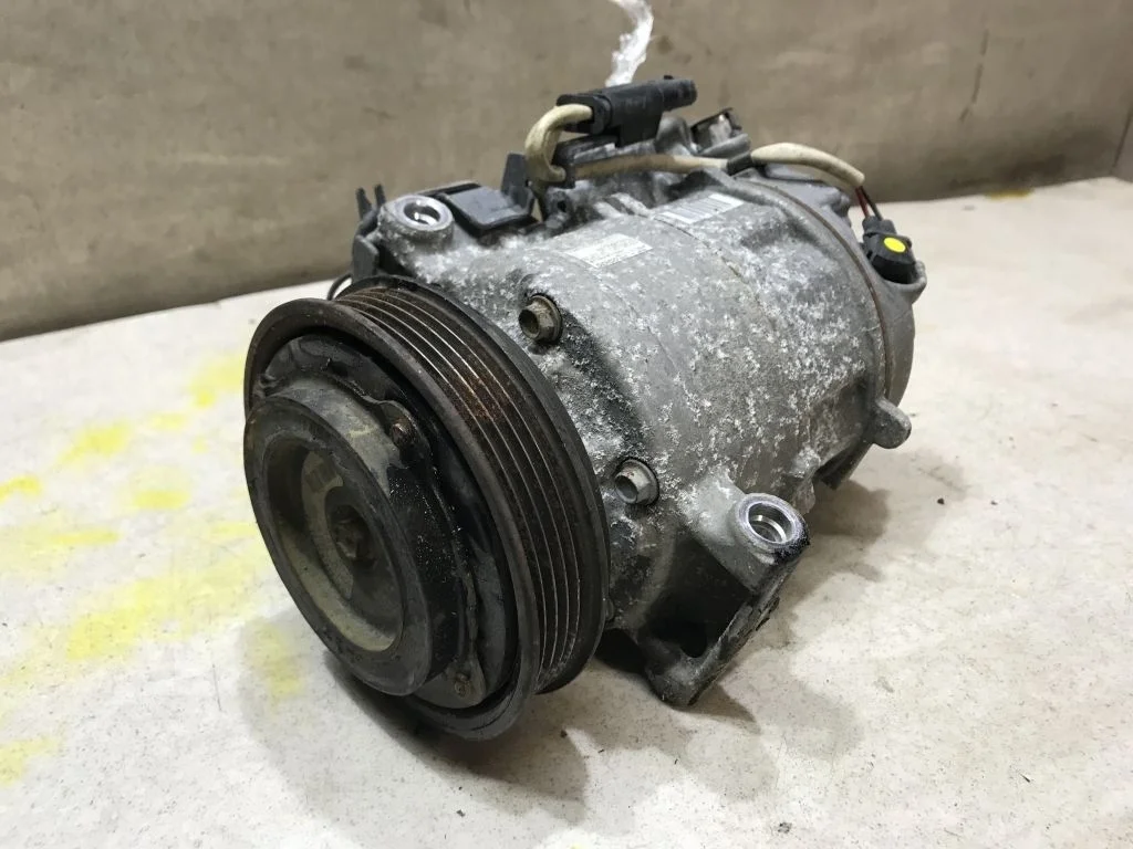 Компрессор кондиционера Mercedes M270