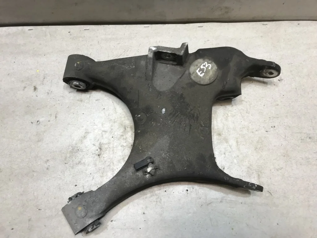 Рычаг задний левый BMW X5 E53