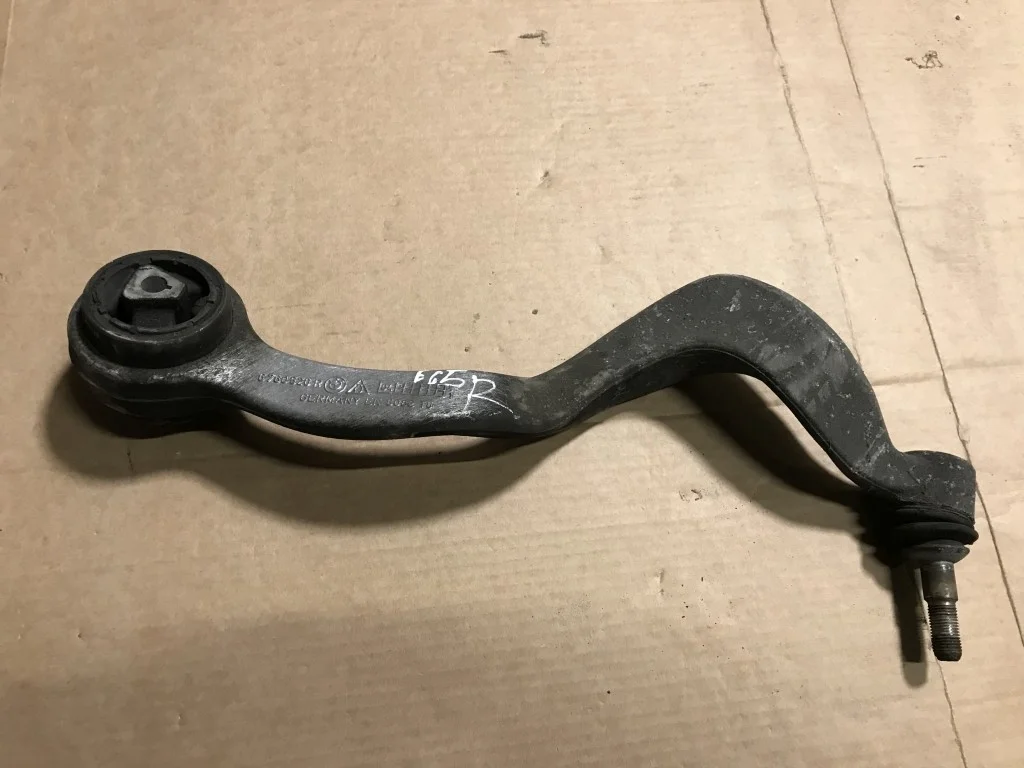 Рычаг передний верхний правый BMW E65