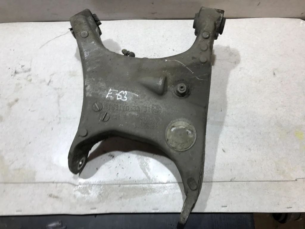 Рычаг задний правый нижний BMW E65