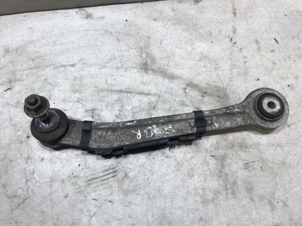 Рычаг задний правый поперечный BMW X5 E70