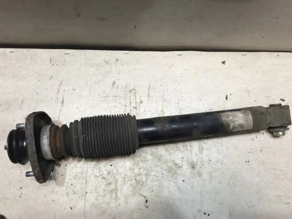 Амортизатор задний BMW X5 E53