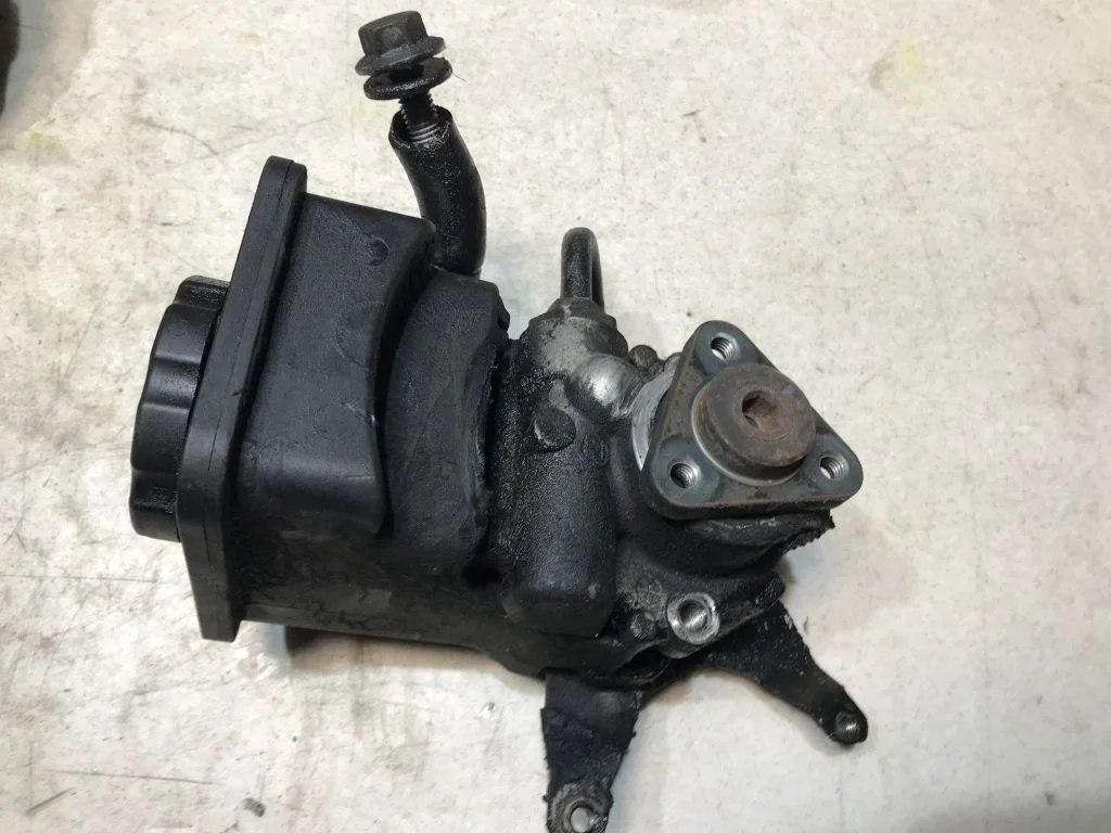 Насос Гидроусилителя BMW X5 E53 M57