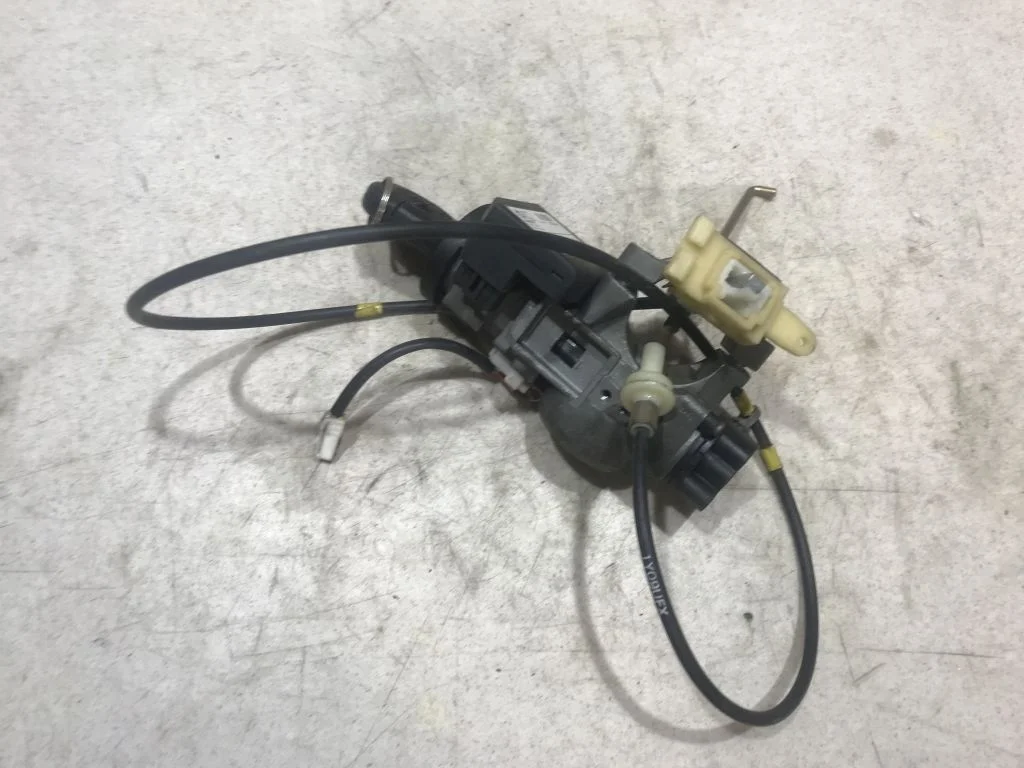 Замок зажигания Nissan Almera N16