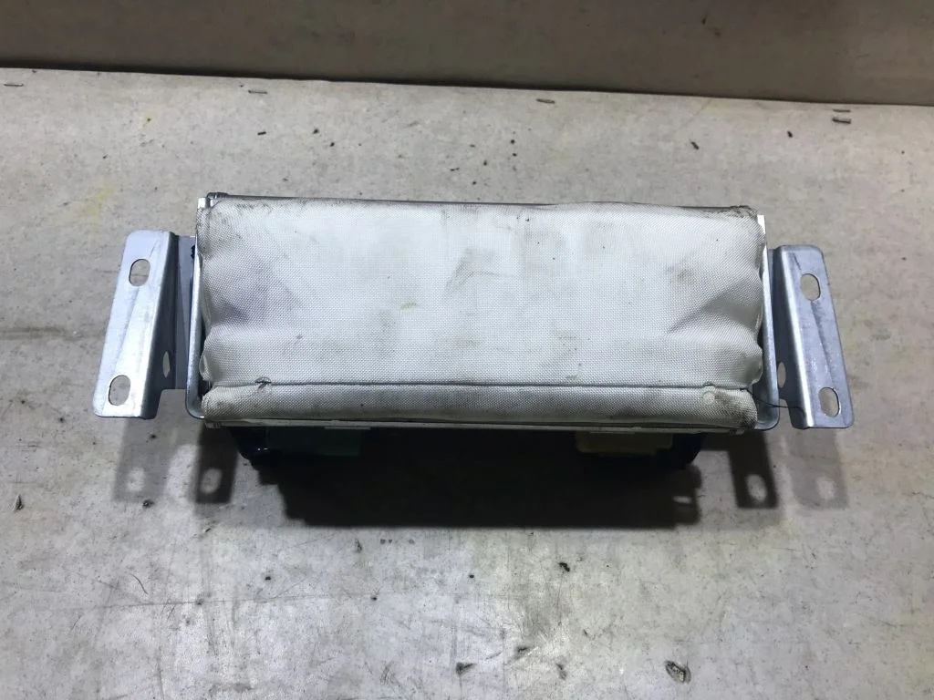 Подушка пассажира airbag VW Touareg 2004