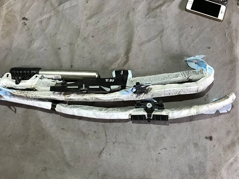 Шторка безопасности правая BMW