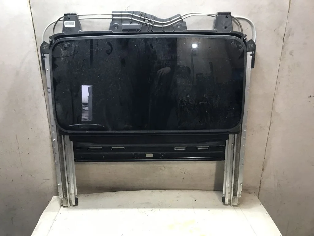 Люк в сборе Nissan Pathfinder R51