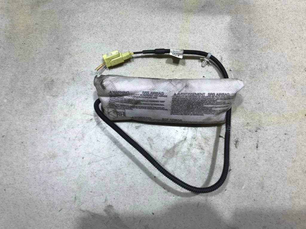 Подушка в сиденье правая Nissan Note  E11