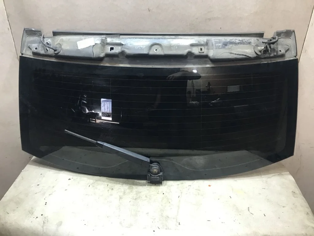 Стекло двери задней VW Touareg 1