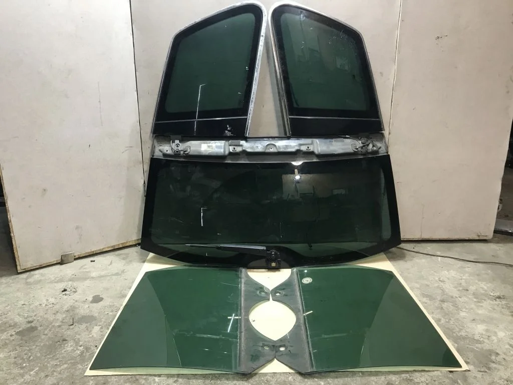 Комплект стекол AS3 VW Touareg 1