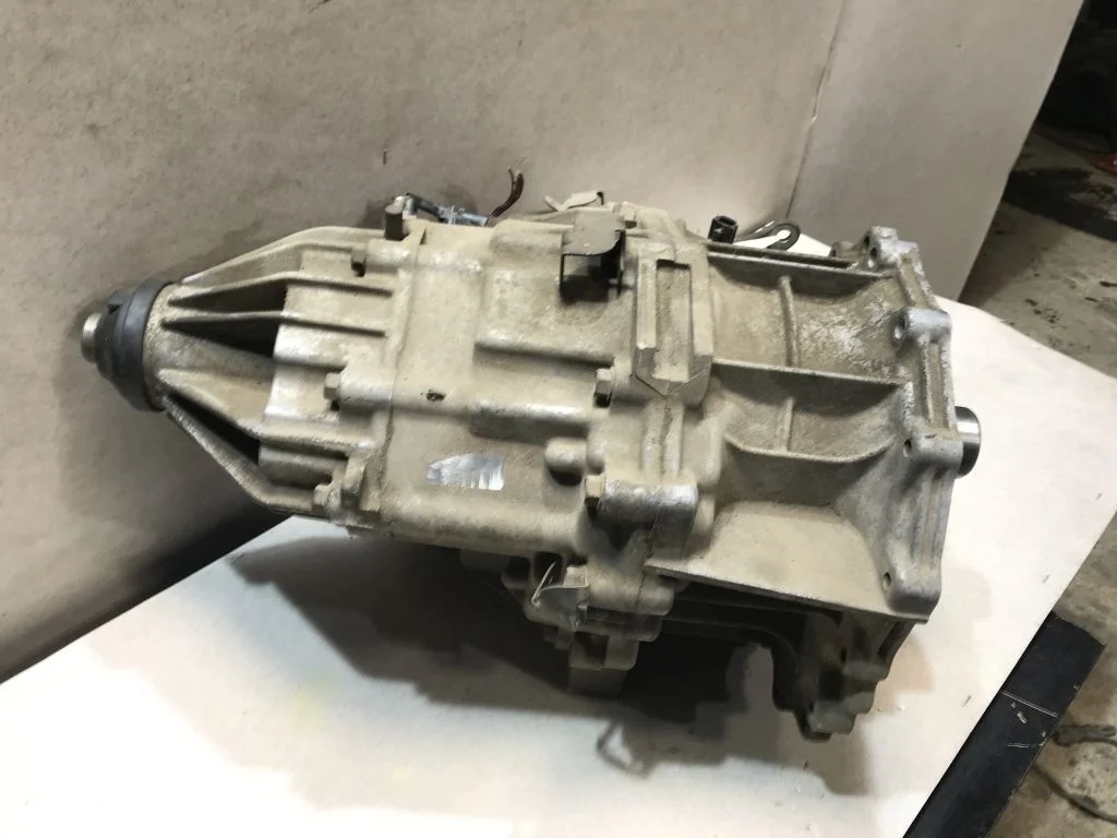 Раздатка Nissan Navara  D40