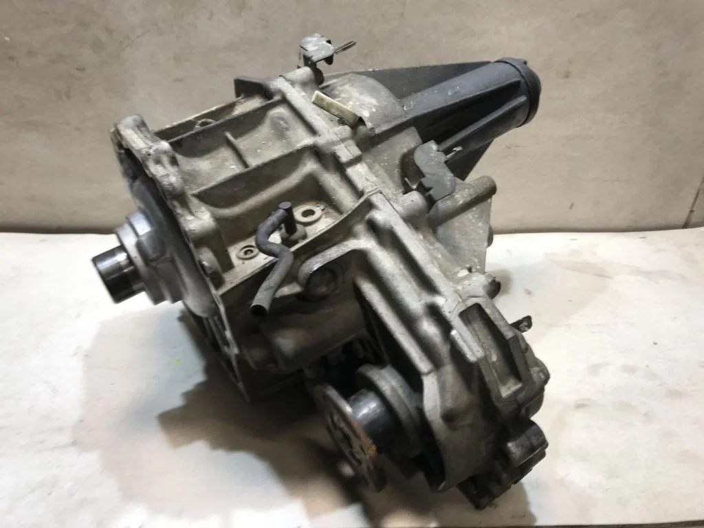 Раздатка Nissan Navara D40 Навара Д40