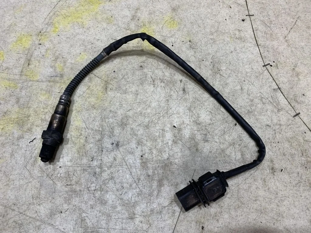 Лямбда зонд VW Touareg Audi Q7  03С906262