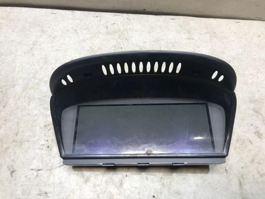 65826989396 Дисплей информационный CCC BMW