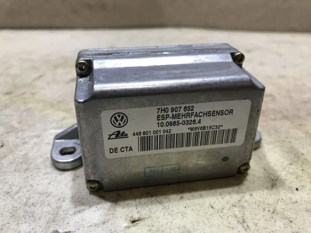 7H0907652 Датчик ускорения VW Touareg 1