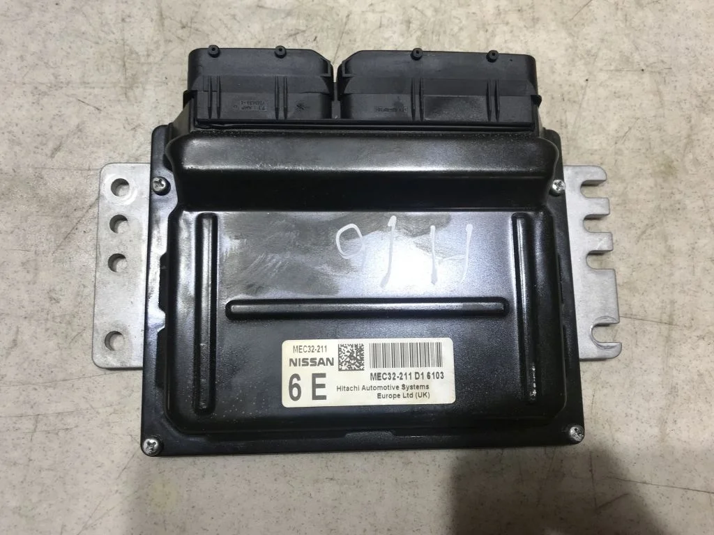 MEC32-211 Блок управления ЭБУ Nissan Almera N16