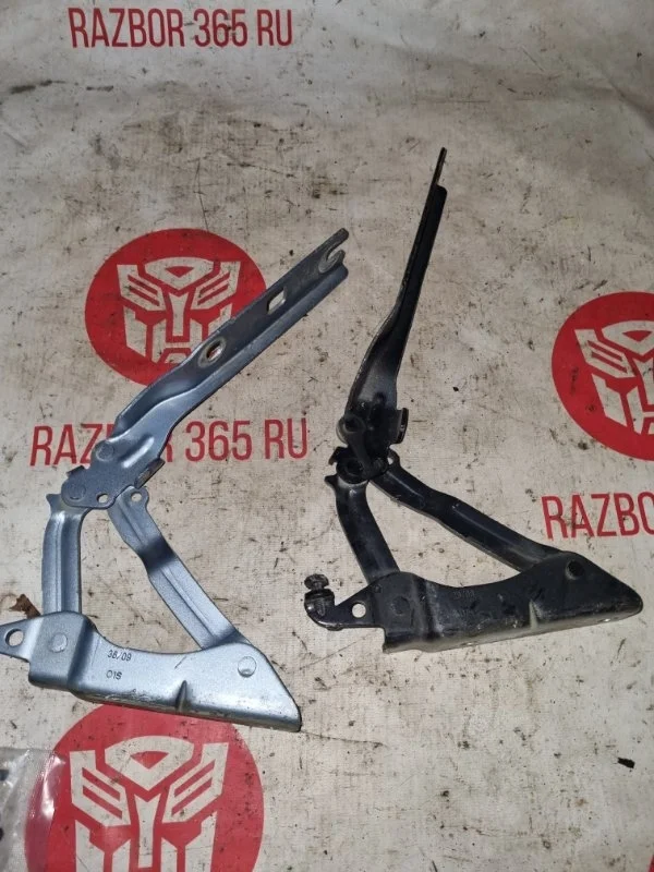 Петля капота Volkswagen Golf 2011 5K1