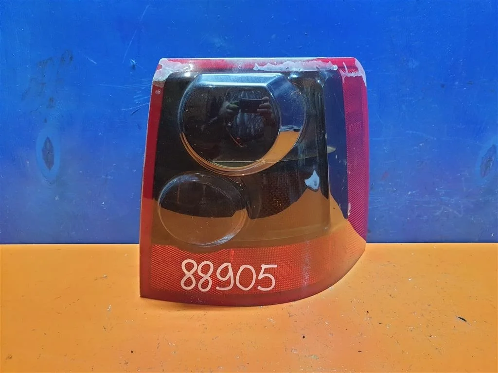 Фонарь правый RR Sport LS L320 2005-2012 XFB500420