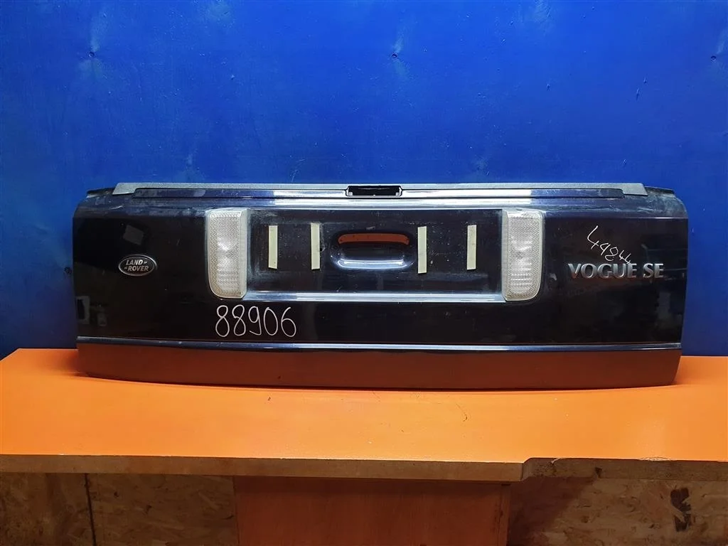 Крышка борт багажника RR 3 Vogue L322 BMD760010