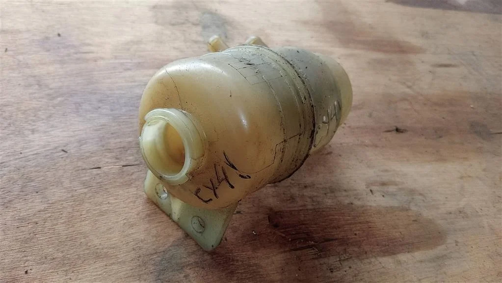 Б.у. бачок гидроусилителя MITSUBISHI LANCER CY4A MITSUBISHI LANCER CY4A