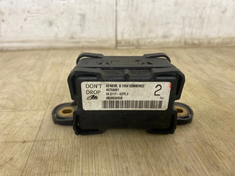 Датчик MITSUBISHI LANCER 10 2007 4670A281 CY1A 4A91