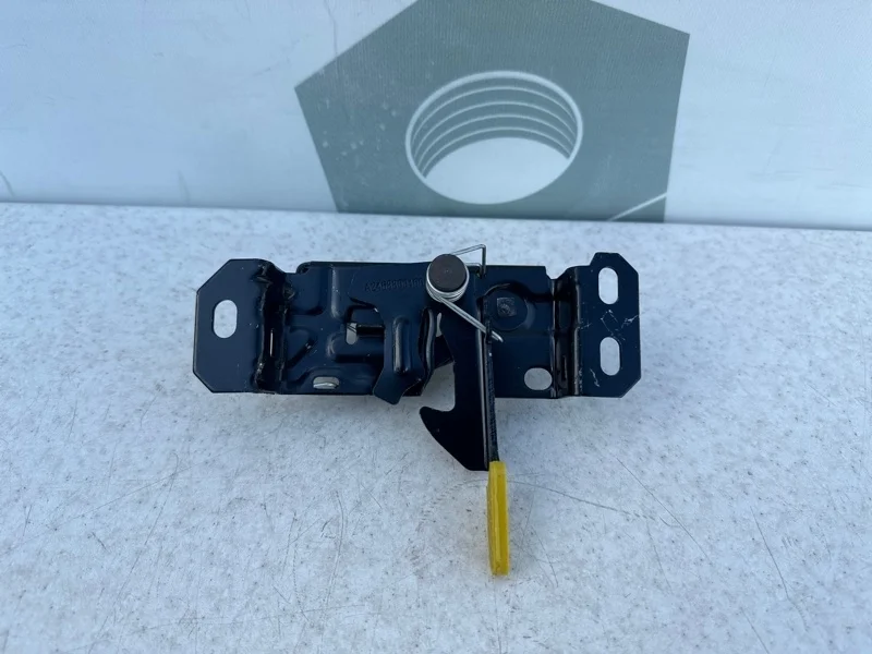 Замок капота Mercedes-benz A W176