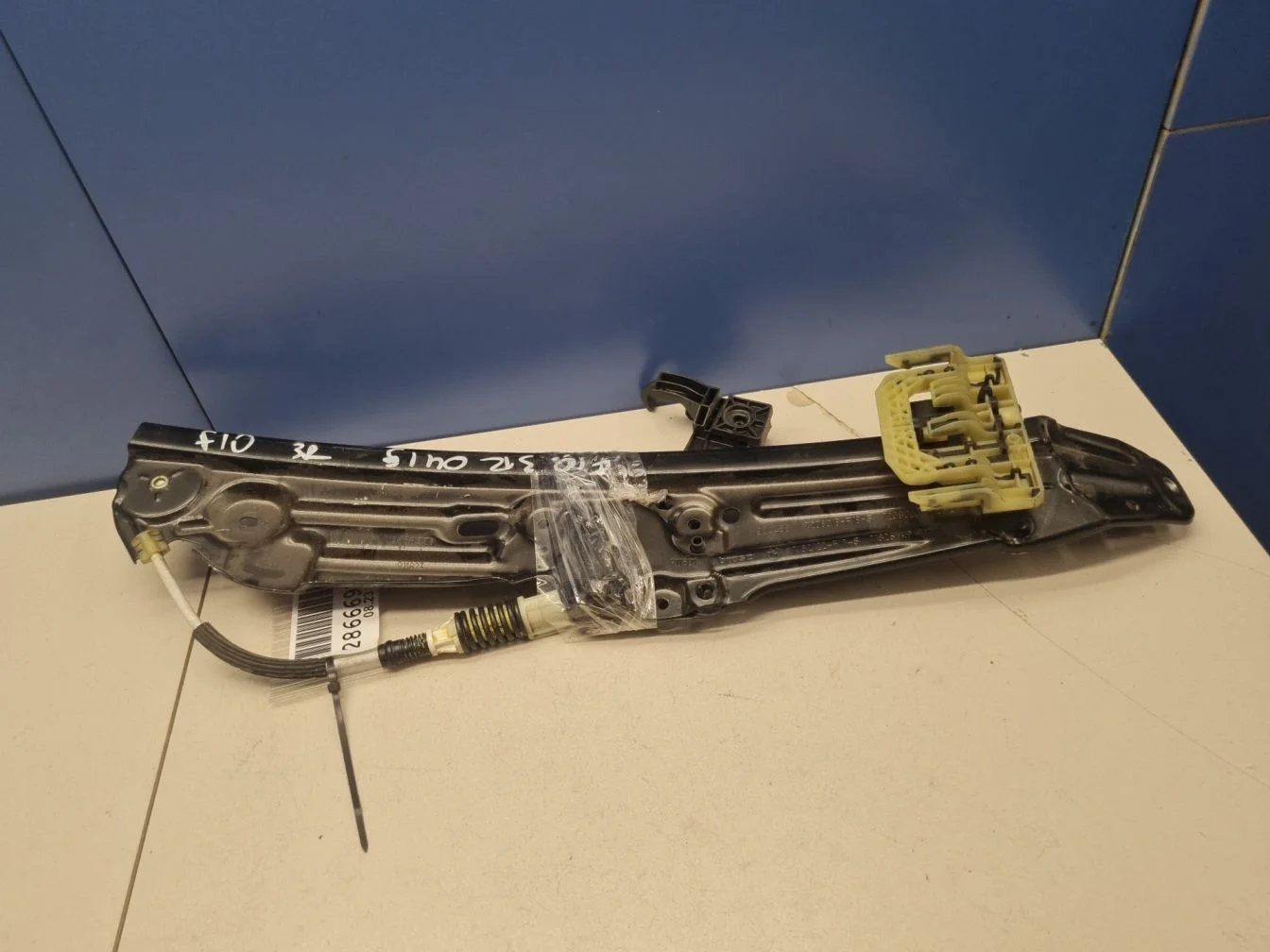 Стеклоподъемник задний правый для BMW 5 F10 2009-2017